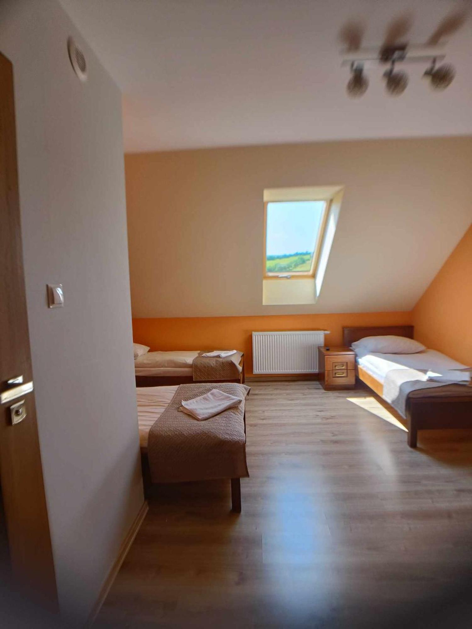 Gosciniec Na Stoku Pokoje 2,3,4 Osobowe, Cisza, Spokoj, Widok Na Stok Narciarski, Lasy, Laki Bobliwo Extérieur photo